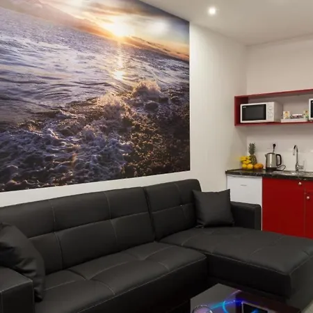 Free Bird - Bed In Four Bed Mixed 3 * Dubrovnik